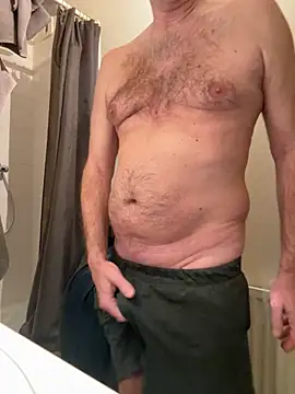 Snapshot of vincent1522 chatting on November 26, 2025, 6:58 am vincent1522 online show from November 26, 2025, 6:58 am