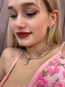 KristinaDane online show from March 7, 2025, 9:51 am