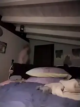 divinaerotica online show from December 20, 2025, 8:05 pm