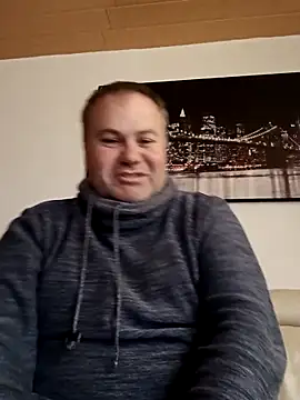 Pourleplasirs online show from November 14, 2025, 1:04 am