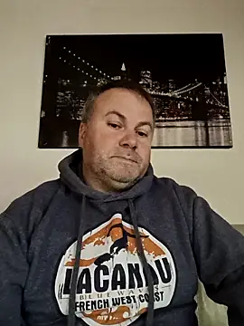 Pourleplasirs online show from November 22, 2025, 9:36 pm