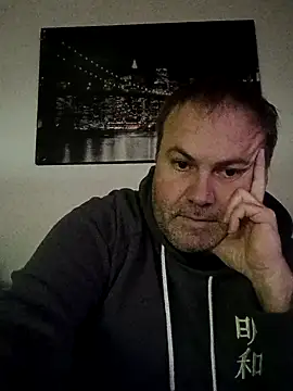 Snapshot of Pourleplasirs chatting on December 21, 2025, 10:39 pm Pourleplasirs online show from December 21, 2025, 10:39 pm