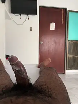 jhonnes  online show from February 17, 2026, 10:49 pm