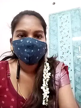 Snapshot of Tamil_roja17 chatting on April 4, 2026, 1:15 am Tamil roja17 online show from April 4, 2026, 1:15 am