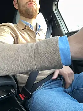 bullyboyy online show from February 19, 2025, 8:22 am