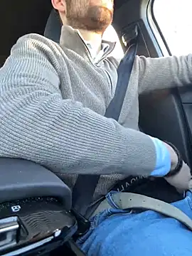 bullyboyy online show from March 18, 2025, 4:37 pm