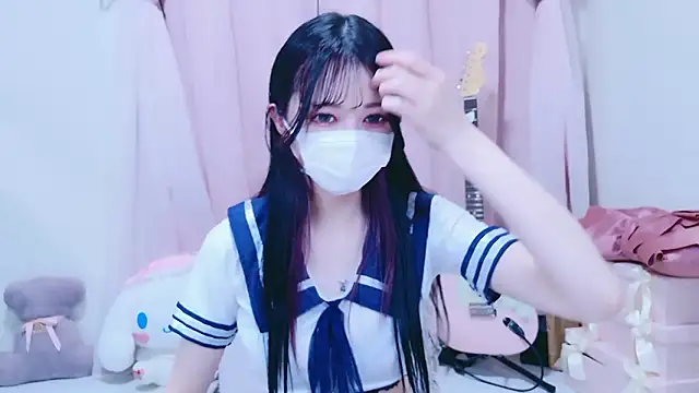 Snapshot of Megu-mimi chatting on December 14, 2025, 10:31 am Megu-mimi online show from December 14, 2025, 10:31 am