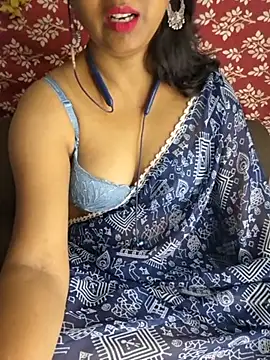 Snapshot of Cute_Jiyaa chatting on July 4, 2026, 4:57 pm Cute Jiyaa online show from July 4, 2026, 4:57 pm