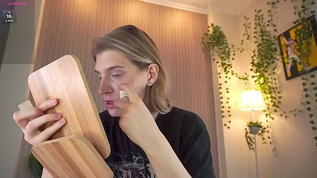 Snapshot of heartseduction chatting on February 27, 2026, 7:30 am heartseduction online show from February 27, 2026, 7:30 am