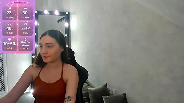 Alisa Suun online show from February 1, 2025, 6:54 am