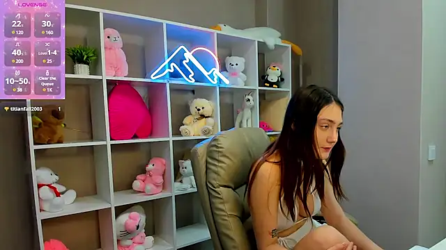 Alisa Suun online show from March 6, 2025, 3:02 am