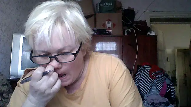 Snapshot of Mayya4321 chatting on March 5, 2026, 10:44 am Mayya4321 online show from March 5, 2026, 10:44 am