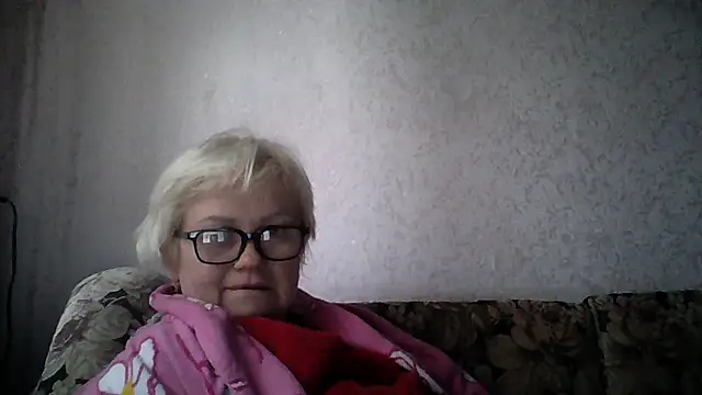 Snapshot of Mayya4321 chatting on April 1, 2026, 1:41 pm Mayya4321 online show from April 1, 2026, 1:41 pm
