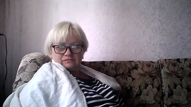 Snapshot of Mayya4321 chatting on April 3, 2026, 7:50 am Mayya4321 online show from April 3, 2026, 7:50 am