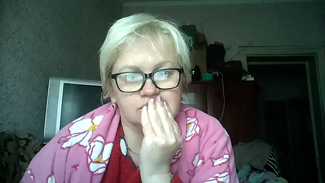 Snapshot of Mayya4321 chatting on April 10, 2026, 1:49 pm Mayya4321 online show from April 10, 2026, 1:49 pm