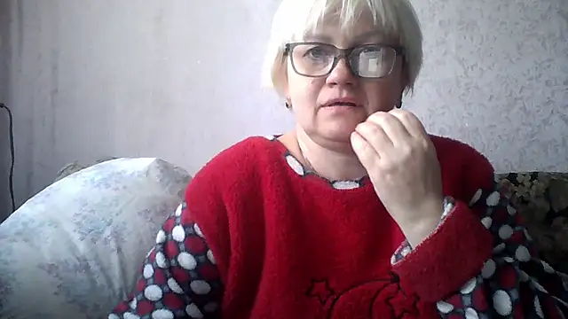 Snapshot of Mayya4321 chatting on April 17, 2026, 8:50 am Mayya4321 online show from April 17, 2026, 8:50 am