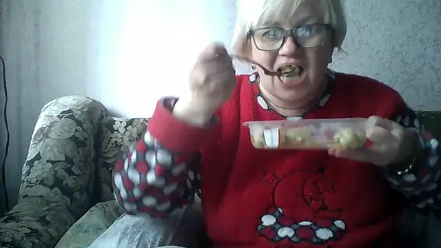 Snapshot of Mayya4321 chatting on May 1, 2026, 1:48 pm Mayya4321 online show from May 1, 2026, 1:48 pm