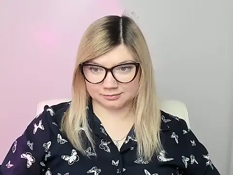 Lola moree online show from October 17, 2025, 11:57 am