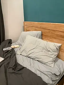 valure lera online show from February 17, 2025, 2:04 pm