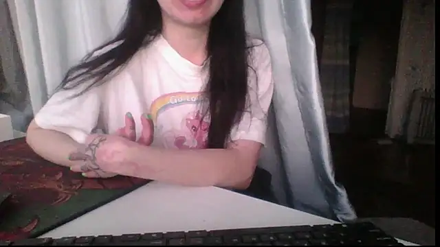 Snapshot of RussNocturnal chatting on April 18, 2026, 5:39 pm RussNocturnal online show from April 18, 2026, 5:39 pm