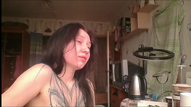 Snapshot of RussNocturnal chatting on April 23, 2026, 12:29 pm RussNocturnal online show from April 23, 2026, 12:29 pm