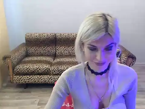 SexyBeatriice online show from November 26, 2025, 7:20 am