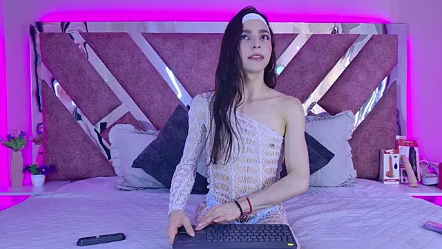 CandyLuxury   online show from June 29, 2026, 12:38 pm