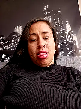 Snapshot of kamila_lovee chatting on October 31, 2025, 4:52 pm kamila lovee online show from October 31, 2025, 4:52 pm