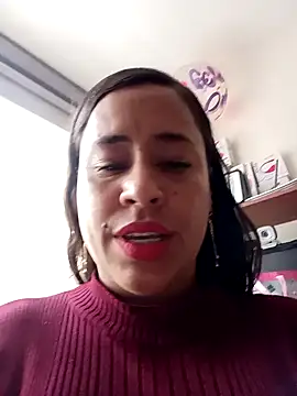 Snapshot of kamila_lovee chatting on November 27, 2025, 8:22 pm kamila lovee online show from November 27, 2025, 8:22 pm