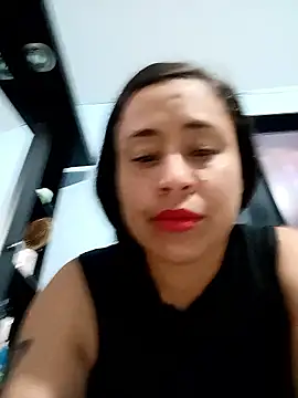 Snapshot of kamila_lovee chatting on November 29, 2025, 8:12 pm kamila lovee online show from November 29, 2025, 8:12 pm