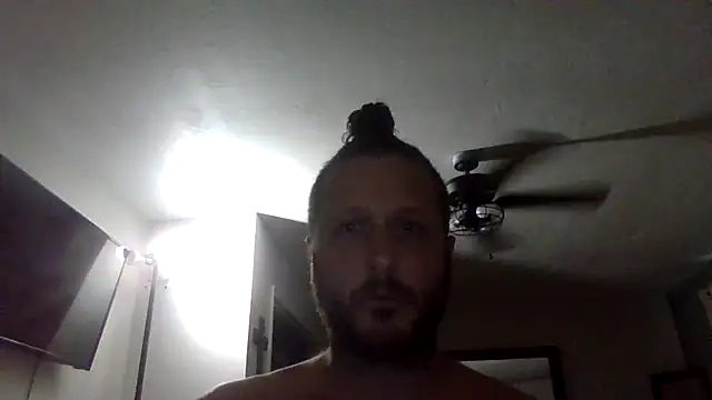 Snapshot of kingocala0830 chatting on July 15, 2026, 11:43 pm kingocala0830 online show from July 15, 2026, 11:43 pm