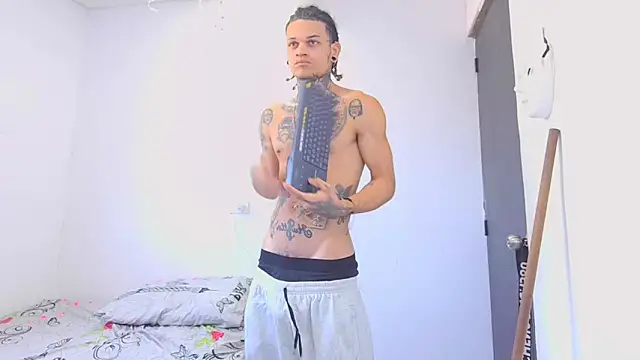 hot man05 online show from February 10, 2026, 6:23 pm