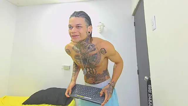 hot man05 online show from March 13, 2026, 1:01 am