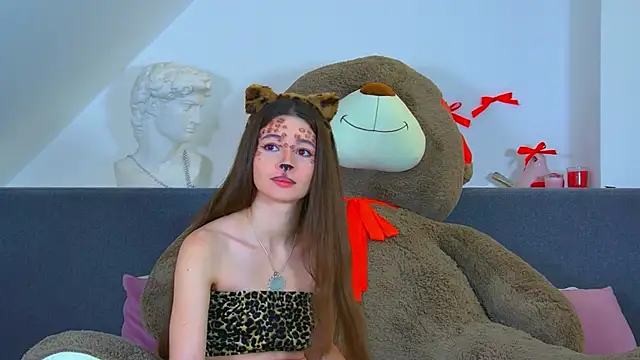 AmeliaFlares online show from October 28, 2025, 6:21 pm