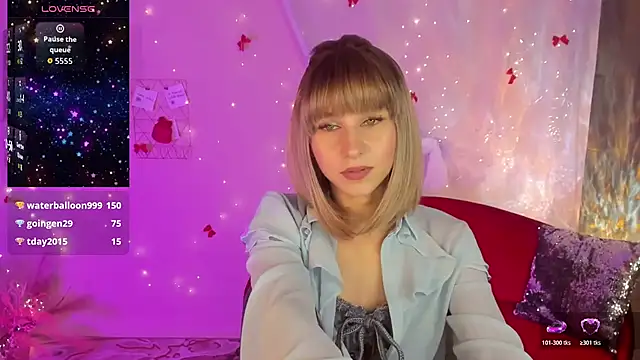 Snapshot of CharmBianca chatting on December 5, 2025, 11:41 am CharmBianca online show from December 5, 2025, 11:41 am