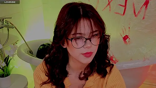 Hotary Yuko online show from November 1, 2025, 3:30 am