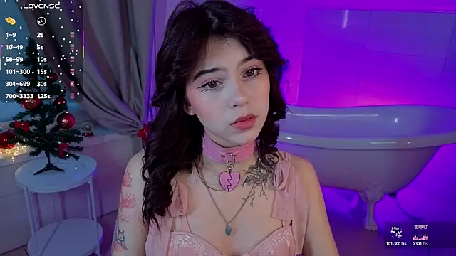 Hotary Yuko online show from December 4, 2025, 2:54 am