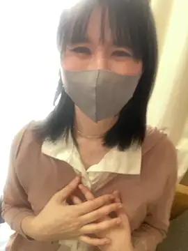 Snapshot of MURA-saki chatting on February 12, 2025, 1:19 am MURA-saki online show from February 12, 2025, 1:19 am