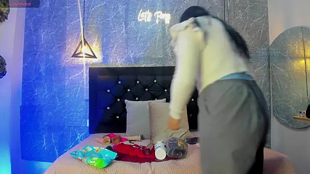 emberhodson online show from September 10, 2025, 10:48 am