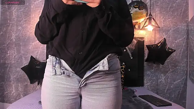 emberhodson online show from October 18, 2025, 12:28 pm