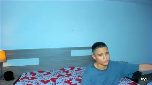 Liiamthompson online show from October 30, 2025, 7:36 pm