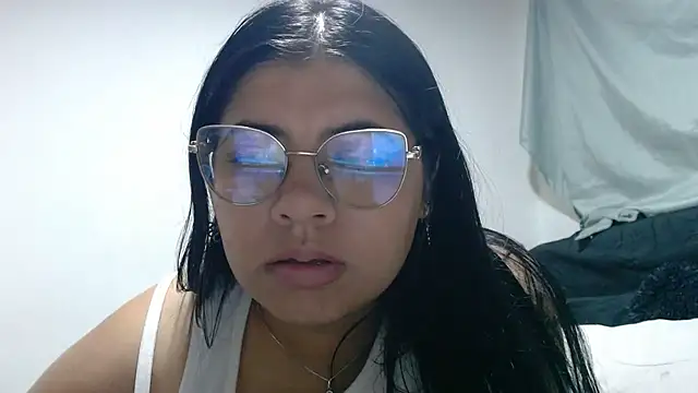 viccky vick online show from April 26, 2026, 11:46 pm