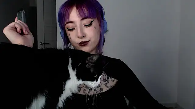 purplewitch online show from February 2, 2026, 12:04 pm