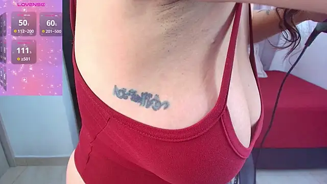 Snapshot of alana2_ chatting on February 11, 2025, 7:27 pm alana2 online show from February 11, 2025, 7:27 pm