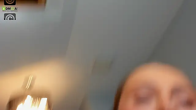 Anya-Ray online show from November 8, 2025, 1:22 pm