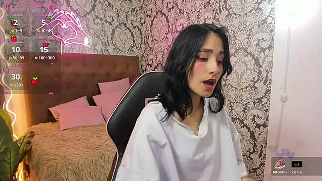 palmerfox tay online show from December 18, 2025, 3:23 am