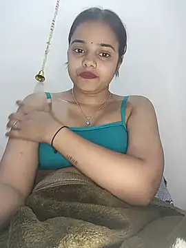 Snapshot of RAYI_123 chatting on February 15, 2025, 10:52 pm RAYI 123 online show from February 15, 2025, 10:52 pm