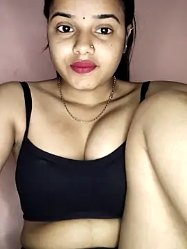 Snapshot of RAYI_123 chatting on March 23, 2025, 6:16 am RAYI 123 online show from March 23, 2025, 6:16 am