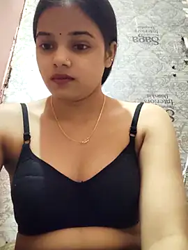 Snapshot of RAYI_123 chatting on November 13, 2025, 6:12 am RAYI 123 online show from November 13, 2025, 6:12 am