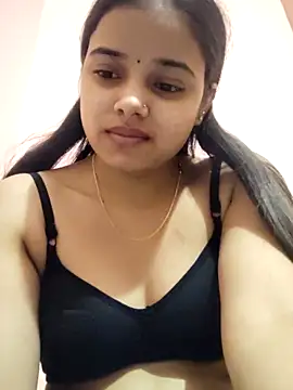 Snapshot of RAYI_123 chatting on November 23, 2025, 5:35 pm RAYI 123 online show from November 23, 2025, 5:35 pm